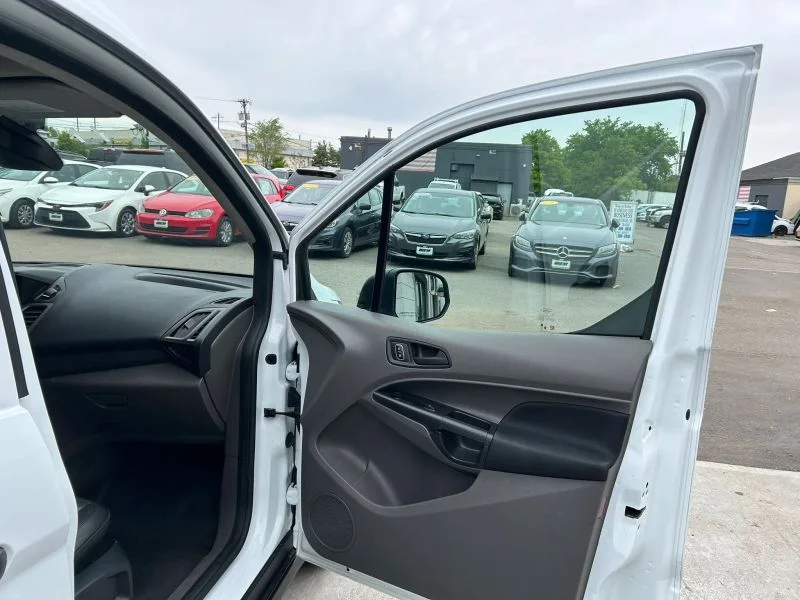 2023 Ford Transit Connect XL - Photo 18