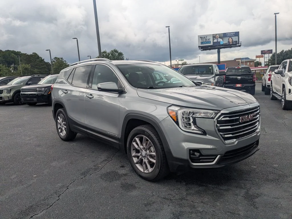 Used 2023 Sterling Metallic GMC SLT image 3