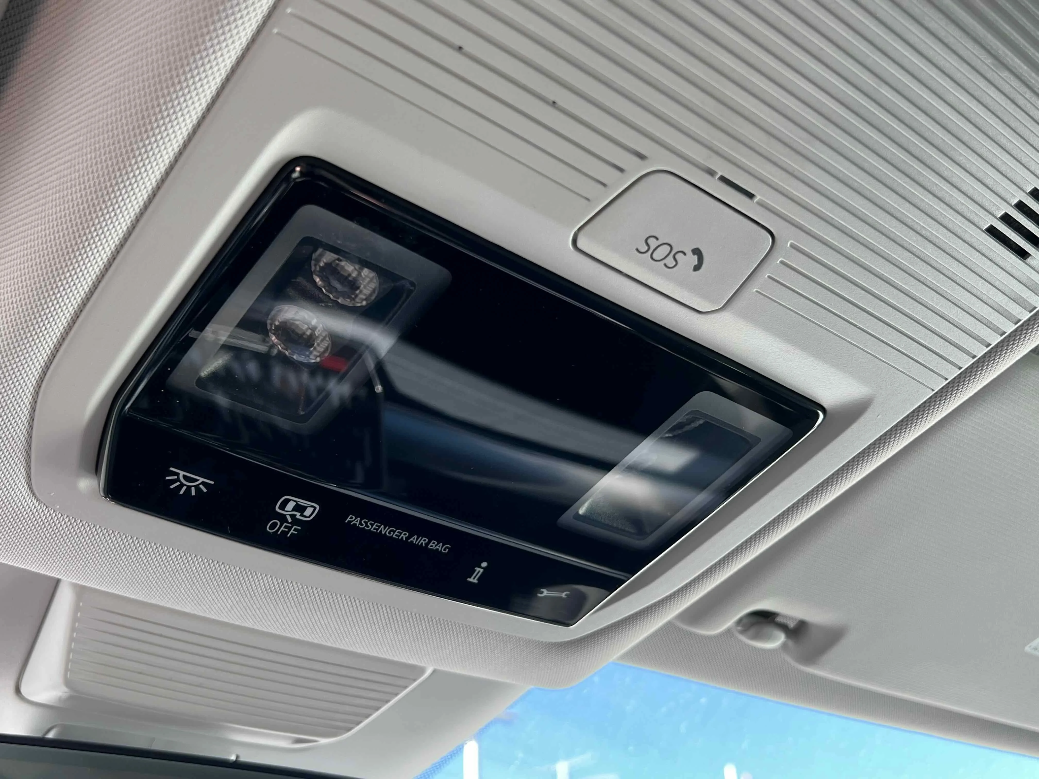 New 2025 Platinum Gray Volkswagen SE image 30