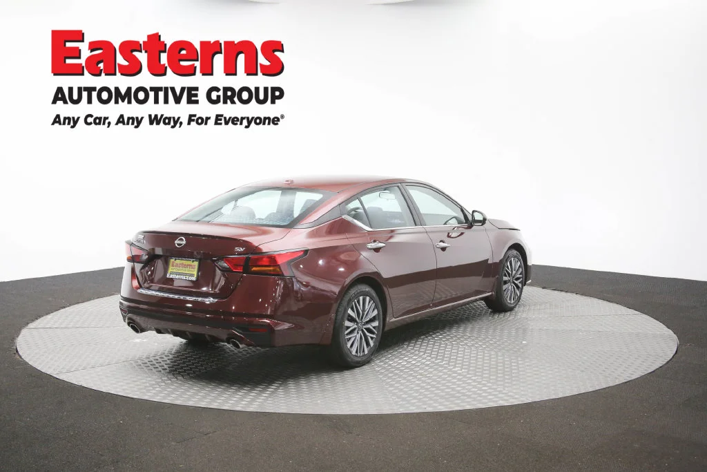 Used 2023 Red Nissan 2.5 SV image 44