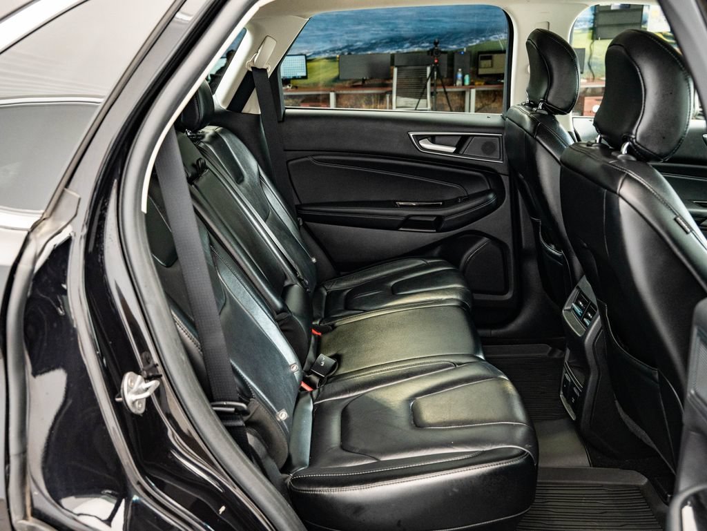Used 2019 Agate Black Metallic Ford Titanium image 45