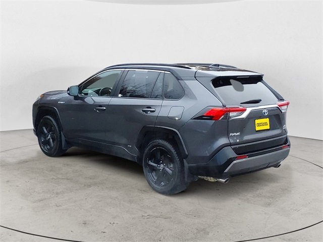2020 Toyota RAV4 Hybrid XSE photo 3