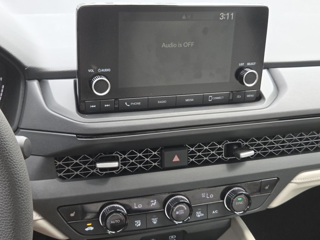 2025 Honda Accord SE - Photo 31