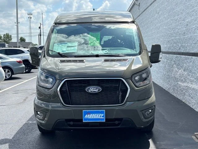 New 2026 Green Ford Explorer Limited SE image 5