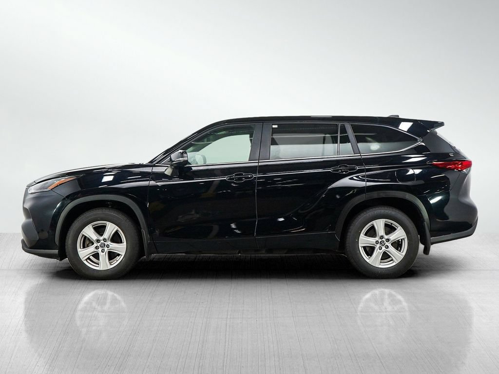 Used 2023 Toyota Highlander L with VIN 5TDKDRBHXPS029310 for sale in Minneapolis, Minnesota