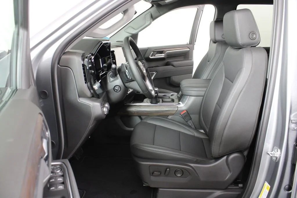 2026 GMC Sierra 1500 SLT - Photo 23