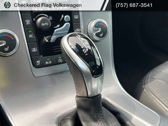 Used 2017 Bright Silver Metallic Volvo T5 image 45