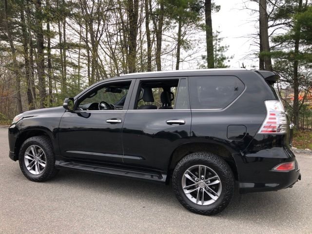 Used 2020 Black Lexus 460 image 6