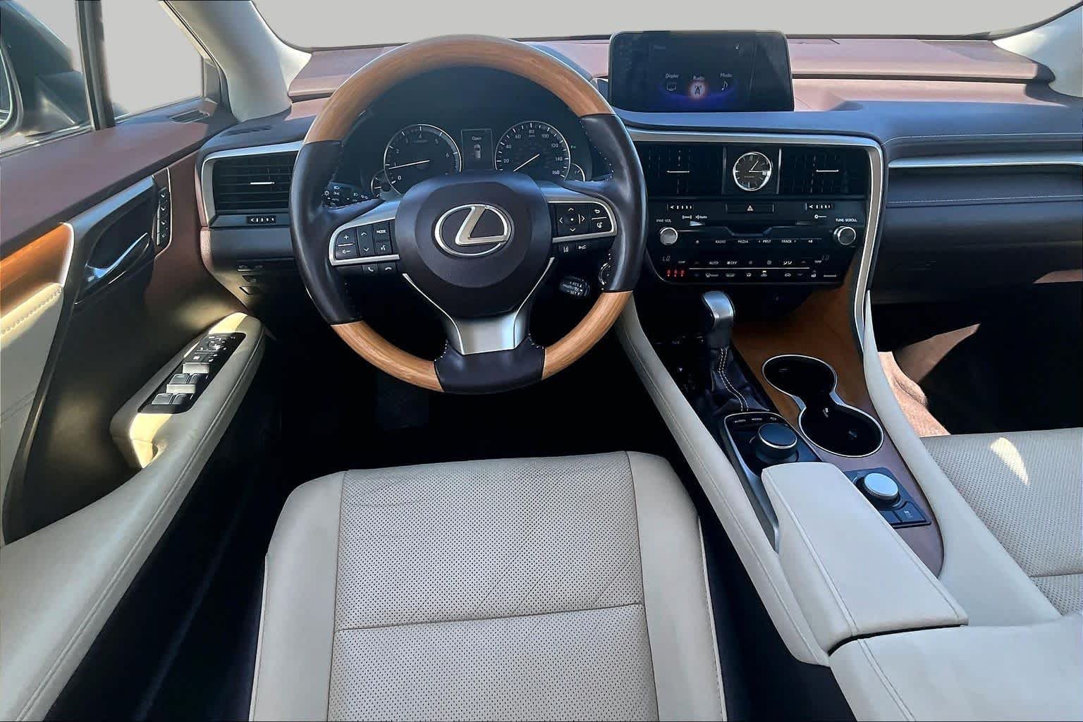Used 2017 Atomic Silver Lexus  image 5
