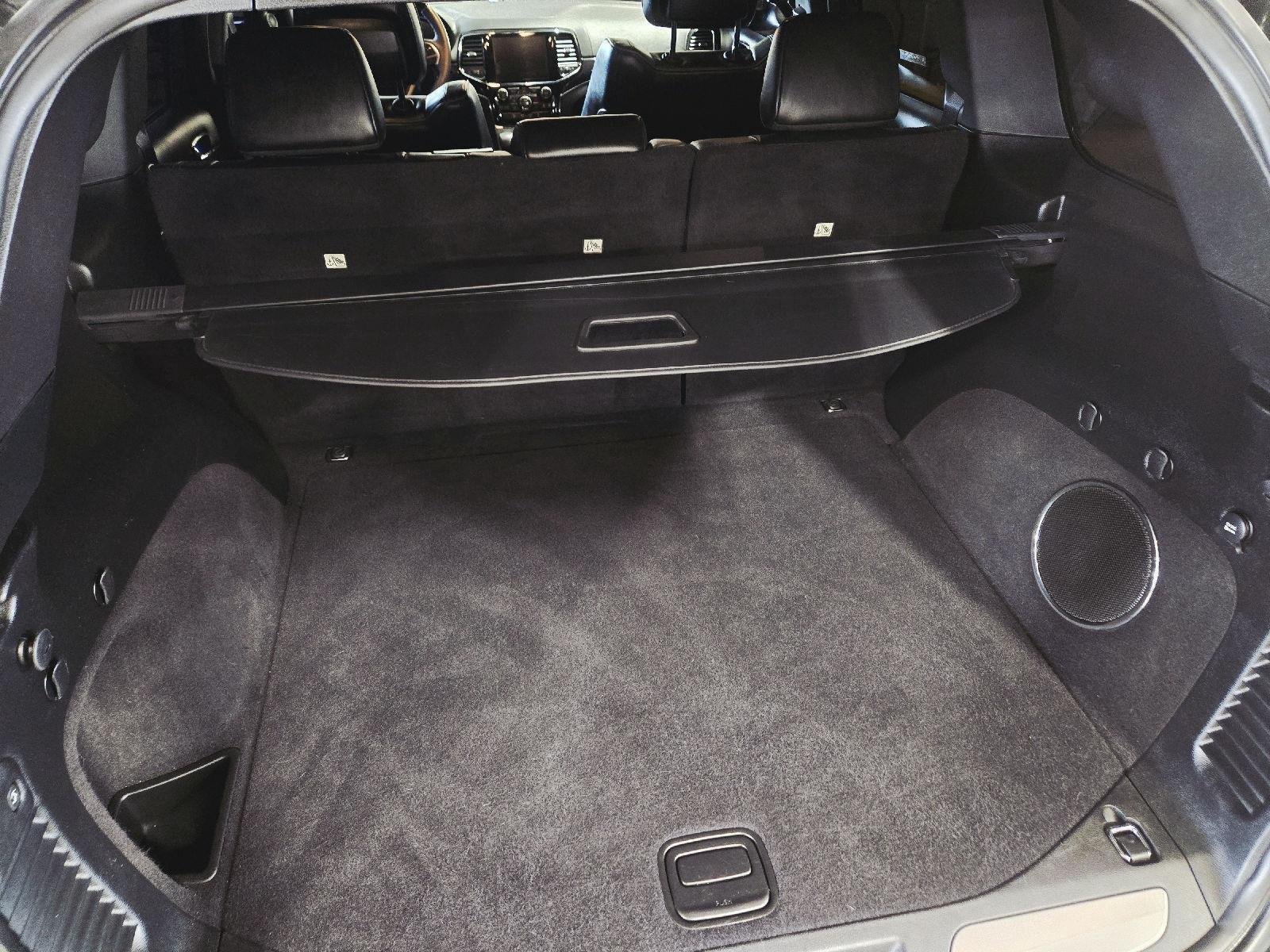 Used 2019 Diamond Black Jeep Overland image 60