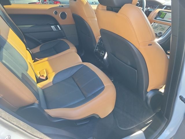 Used 2019 Yulong White Land Rover HSE Dynamic image 18