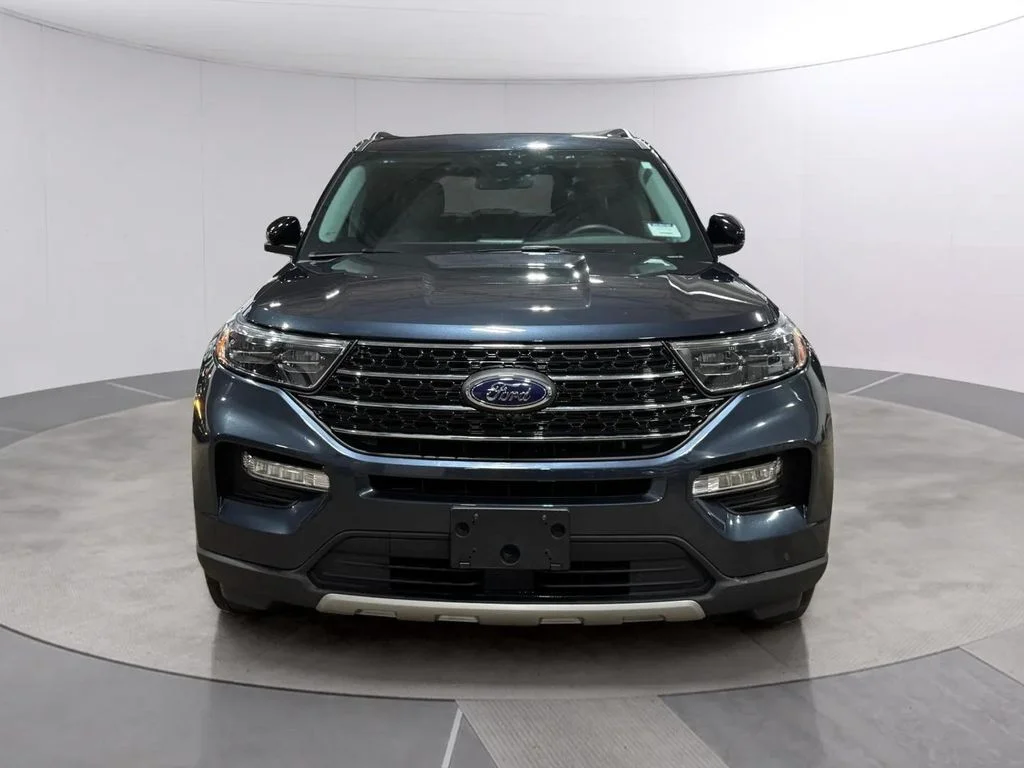 Used 2024 Stone Blue Metallic Ford XLT image 8