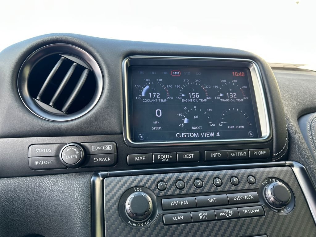 Used 2015 White Nissan Black Edition image 16