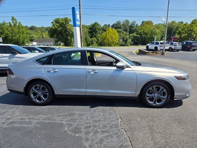 Used 2024 Silver Honda EX image 9