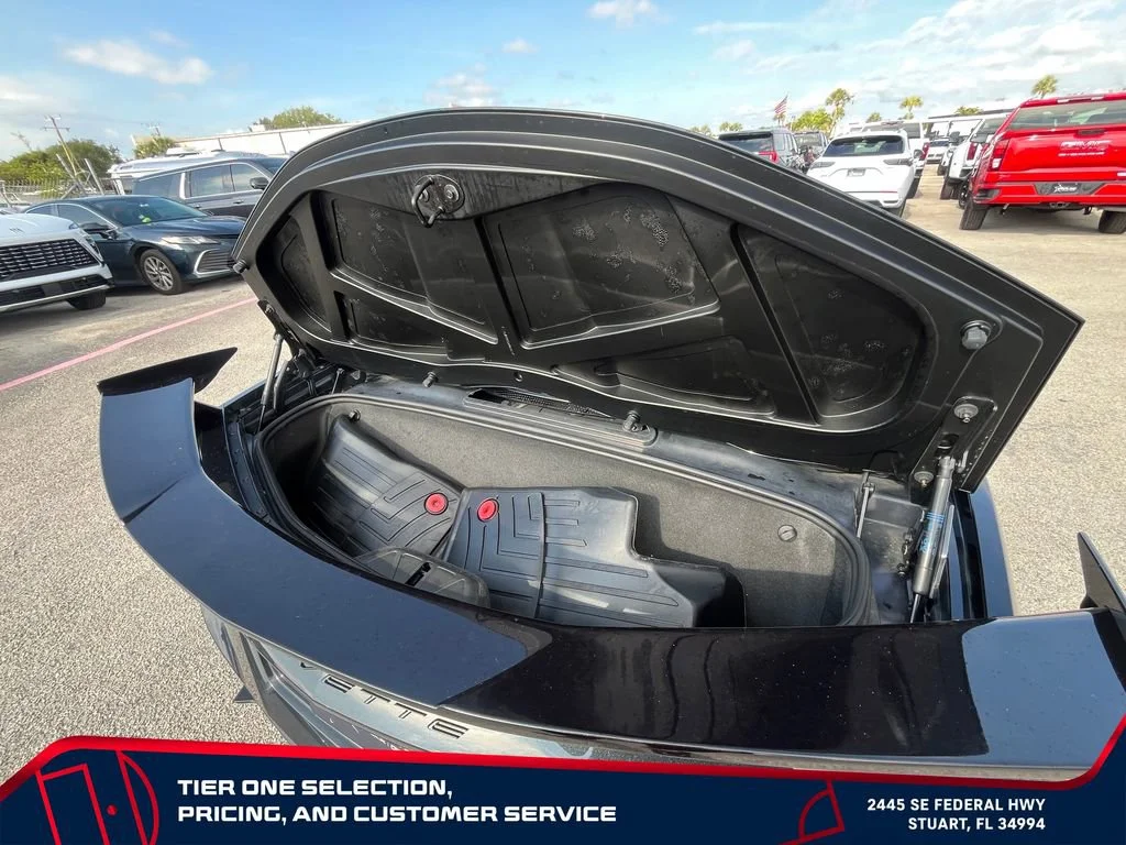 Used 2024 Carbon Flash Metallic Chevrolet 3LT image 11