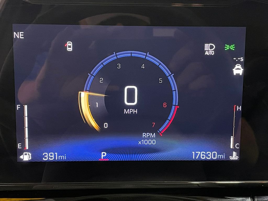 Used 2024 Gray Chevrolet ACTIV image 25