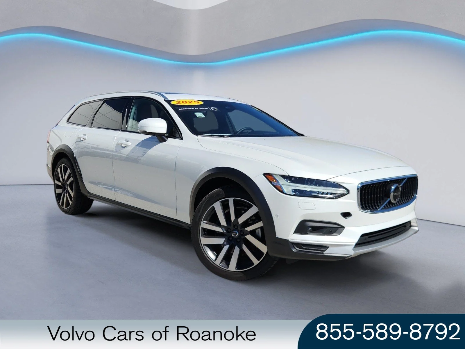 2025 Volvo V90 Cross Country