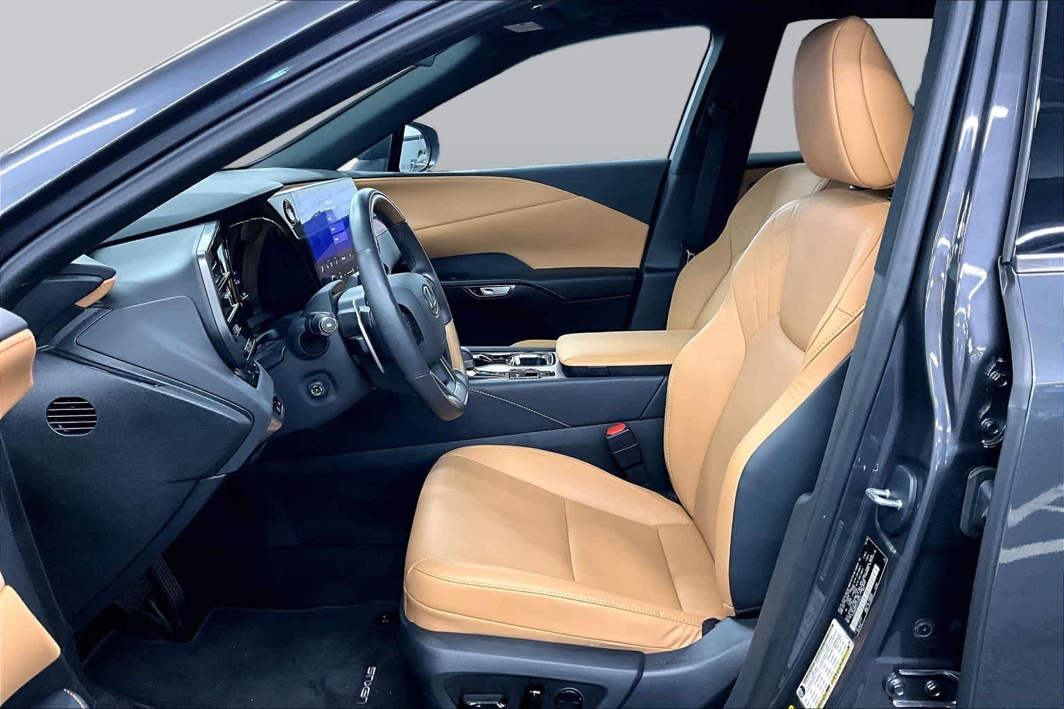 2026 Lexus RX Hybrid 350h - Photo 8