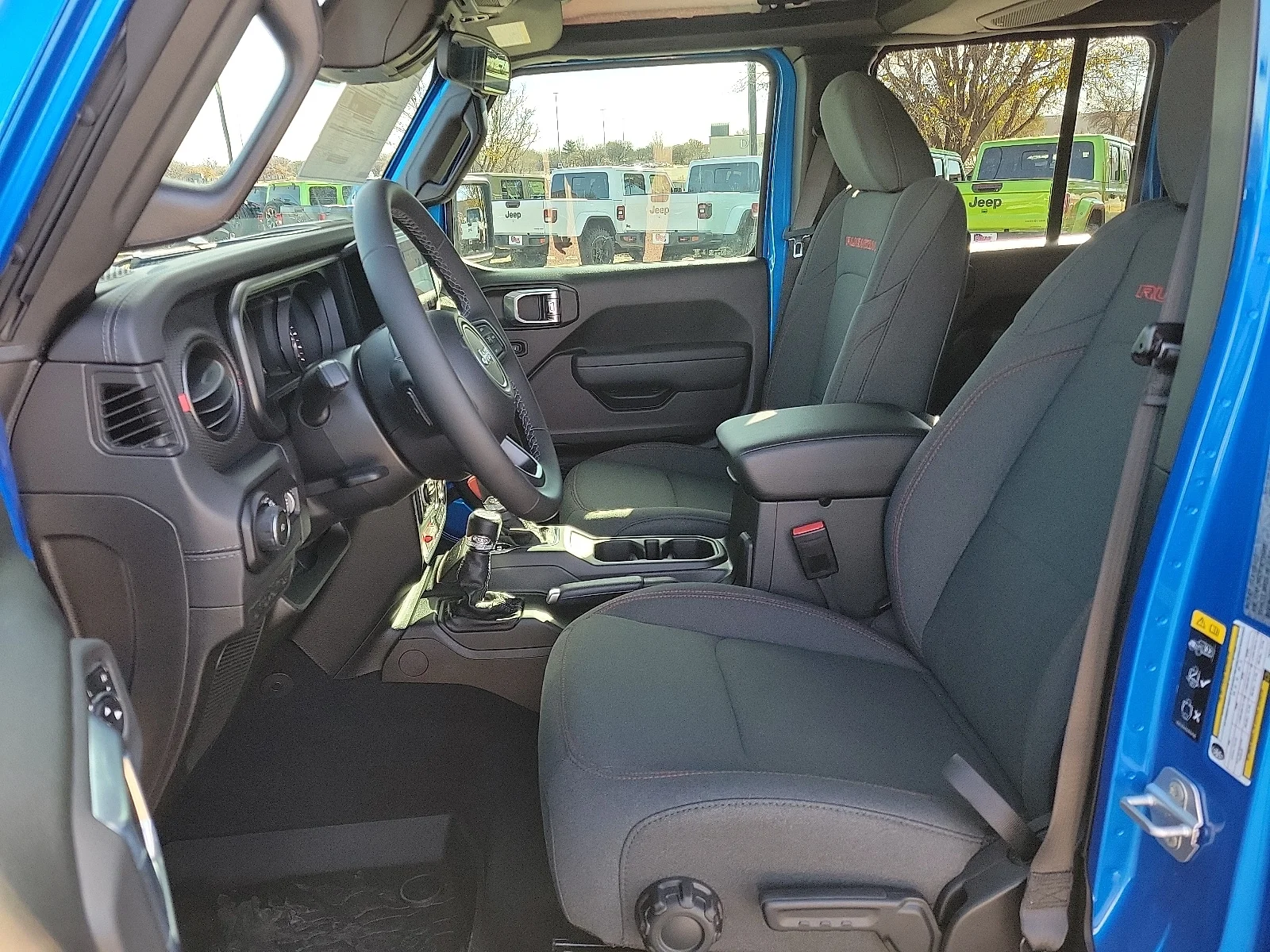 New 2026 Hydro Blue Pearlcoat Jeep 4-DOOR RUBICON image 13