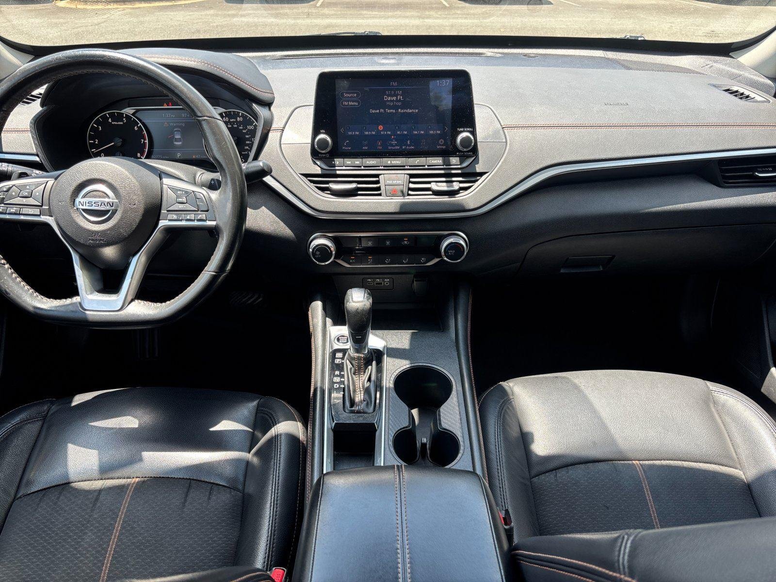 Used 2022 Brilliant Silver Metallic Nissan 2.5 SR image 34