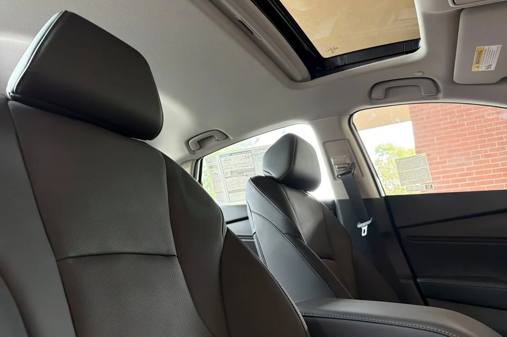 New 2026 Urban Gray Pearl Honda Touring image 18