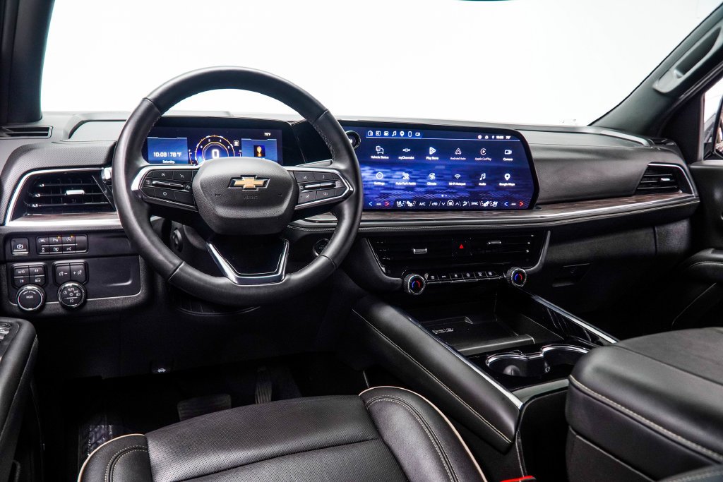 Used 2025 Black Chevrolet Premier image 21