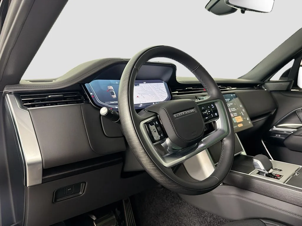 Used 2026 Black Land Rover Autobiography image 9