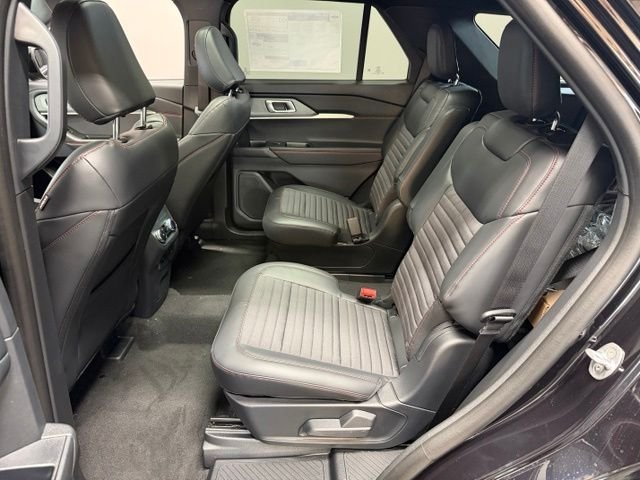 New 2026 Agate Black Metallic Ford ST-Line image 20