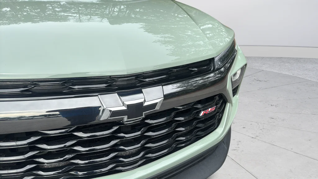 Used 2024 Green Chevrolet RS image 30