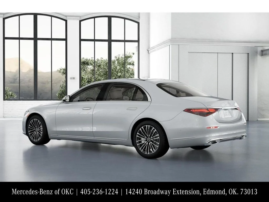 New 2026 White Mercedes-Benz S 580 image 30