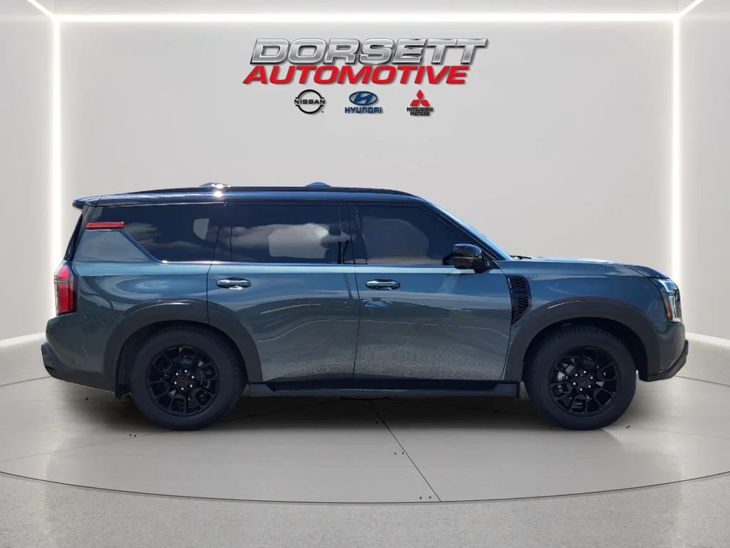 Used 2025 Alpine Metallic/Super Black Nissan PRO-4X image 5