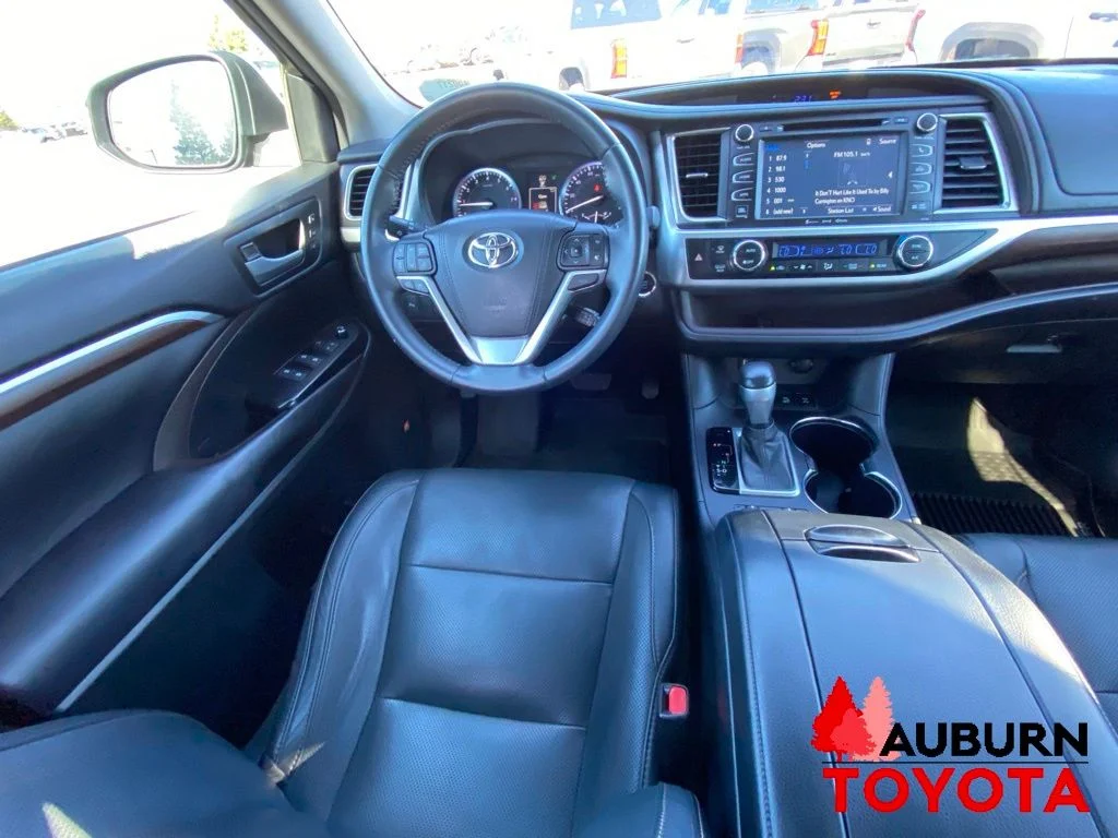 Used 2016 Midnight Black Metallic Toyota Limited image 34