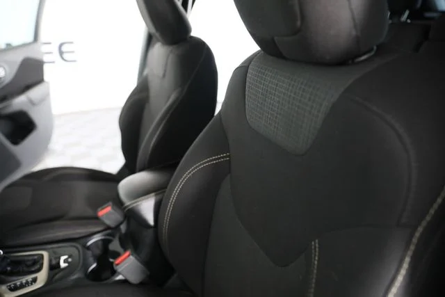 Used 2016 Gray Jeep Latitude image 20