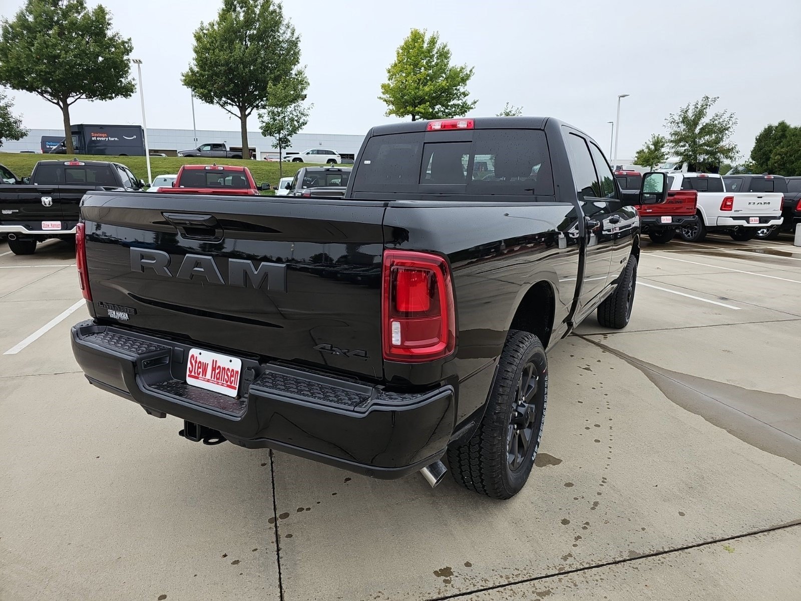 New 2026 Diamond Black Crystal Pearlcoat Ram Laramie image 5