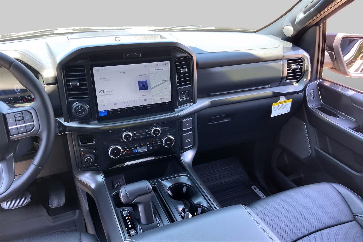 Used 2025 Agate Black Metallic Ford LARIAT image 12