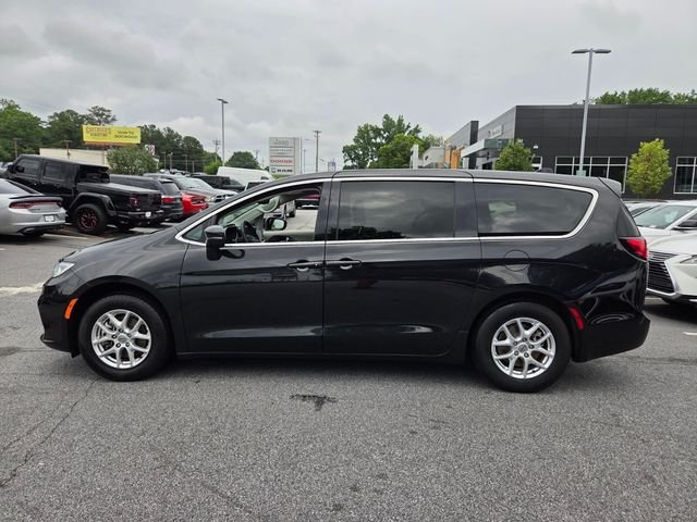 Used 2023 Black Chrysler Touring L image 4
