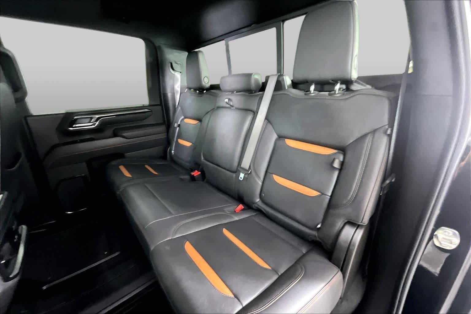 2025 GMC Sierra 3500HD AT4 - Photo 18