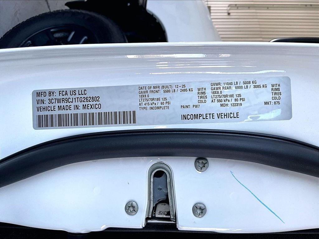 New 2026 Bright White Clear-Coat Exterior Paint RAM Tradesman image 18