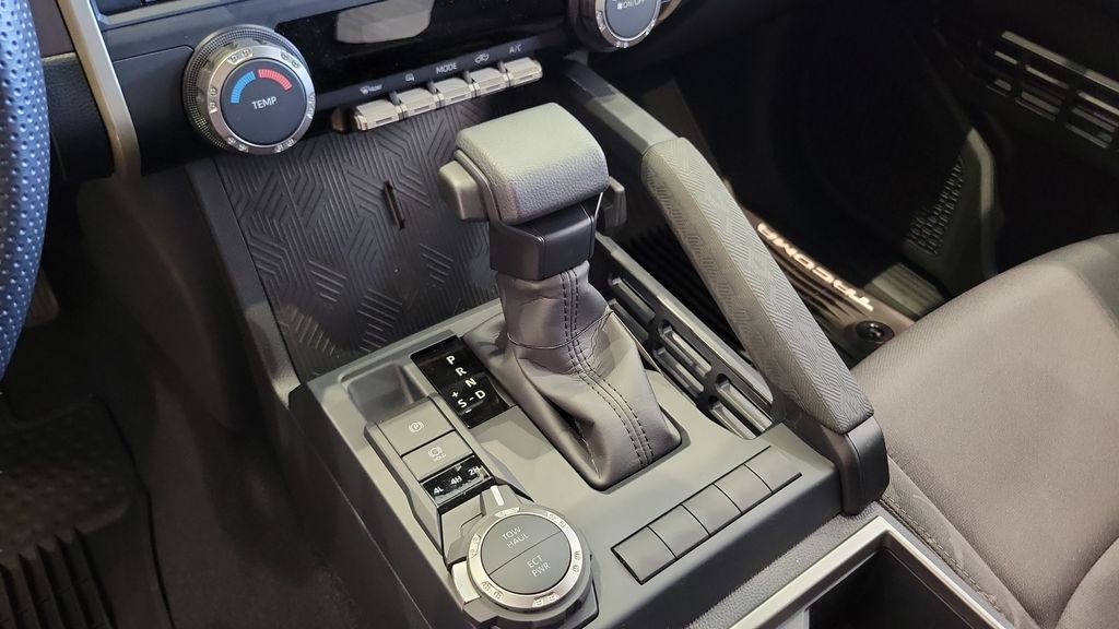 2026 Toyota Tacoma SR5 - Photo 22