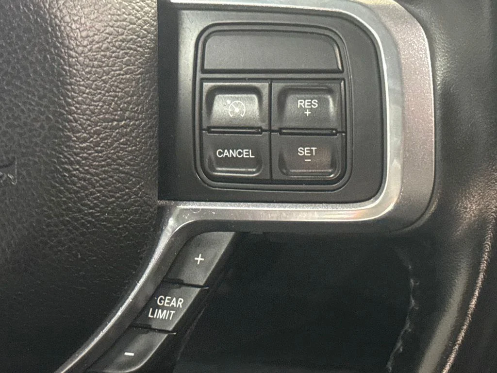 Used 2021 Granite Crystal Metallic Clearcoat Ram Laramie image 19