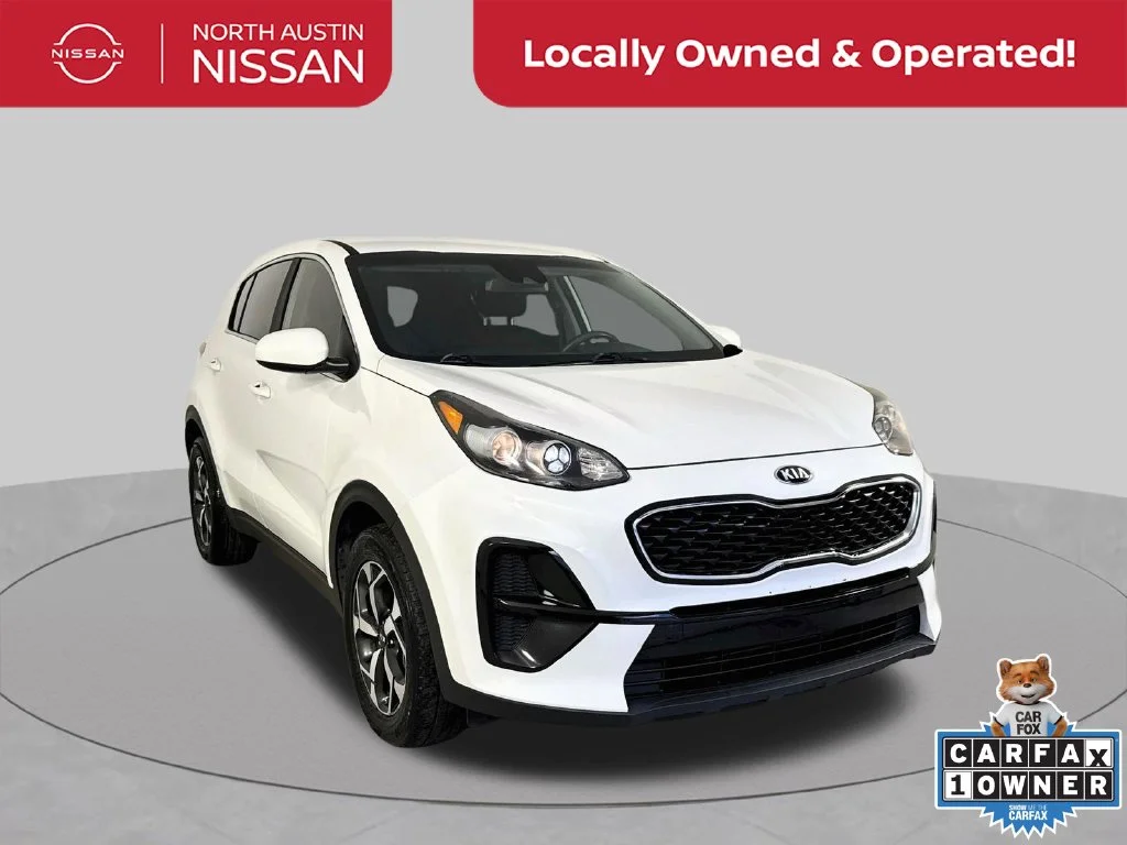Used 2022 White Kia LX image 1