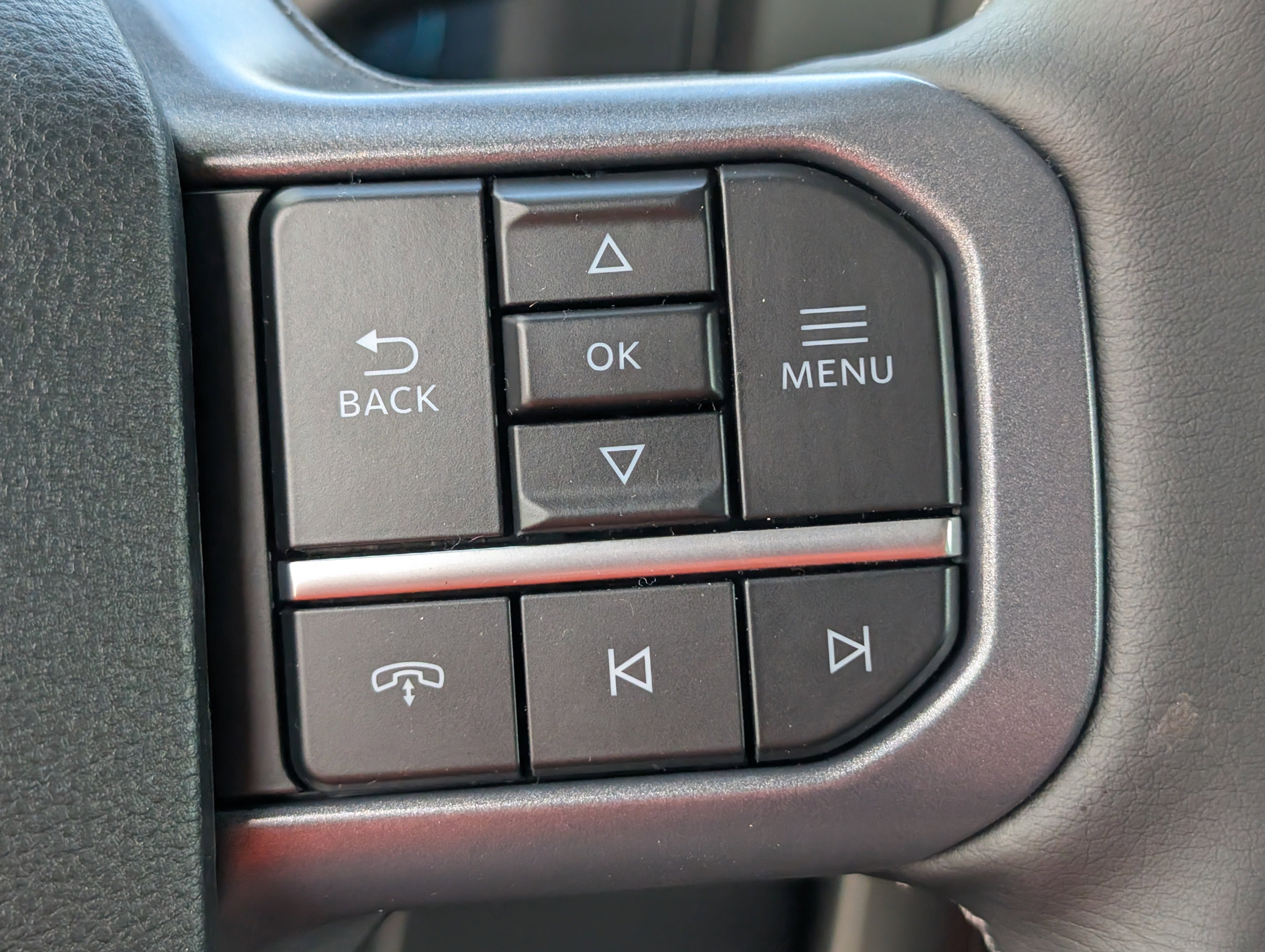 New 2026 Star White Metallic Tri-Coat FORD F-350® Lariat® image 20
