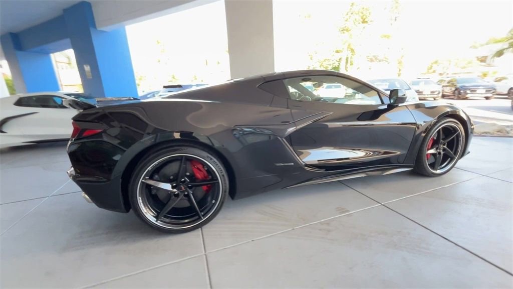 2025 Chevrolet Corvette 3LZ - Photo 9