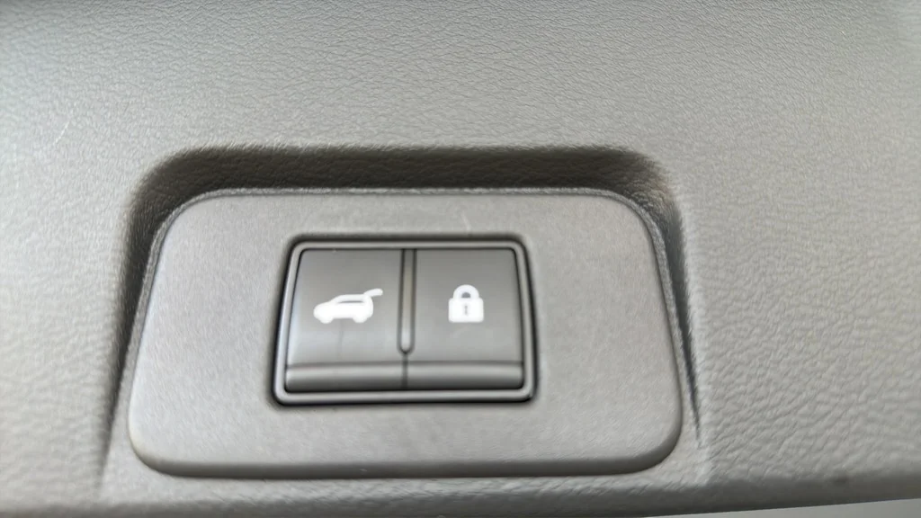Used 2023 Champagne Silver Metallic Super Black Nissan Platinum image 14