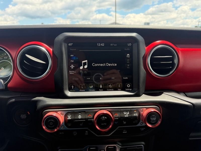 Used 2023 Gray Jeep Rubicon image 12