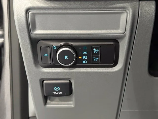 Used 2022 Gray Ford XLT image 12