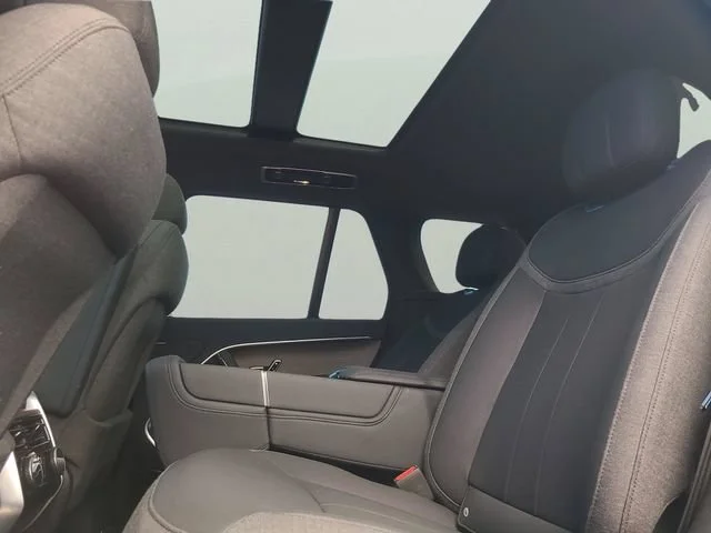 Used 2023 Gray Land Rover SE image 14