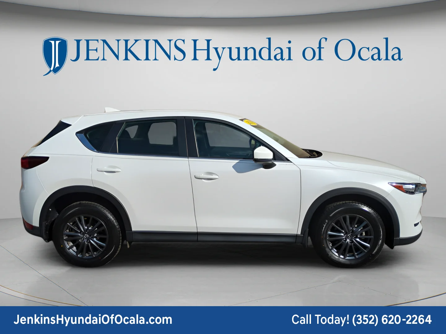 Used 2019 Snowflake White Pearl Mica Mazda Sport image 2
