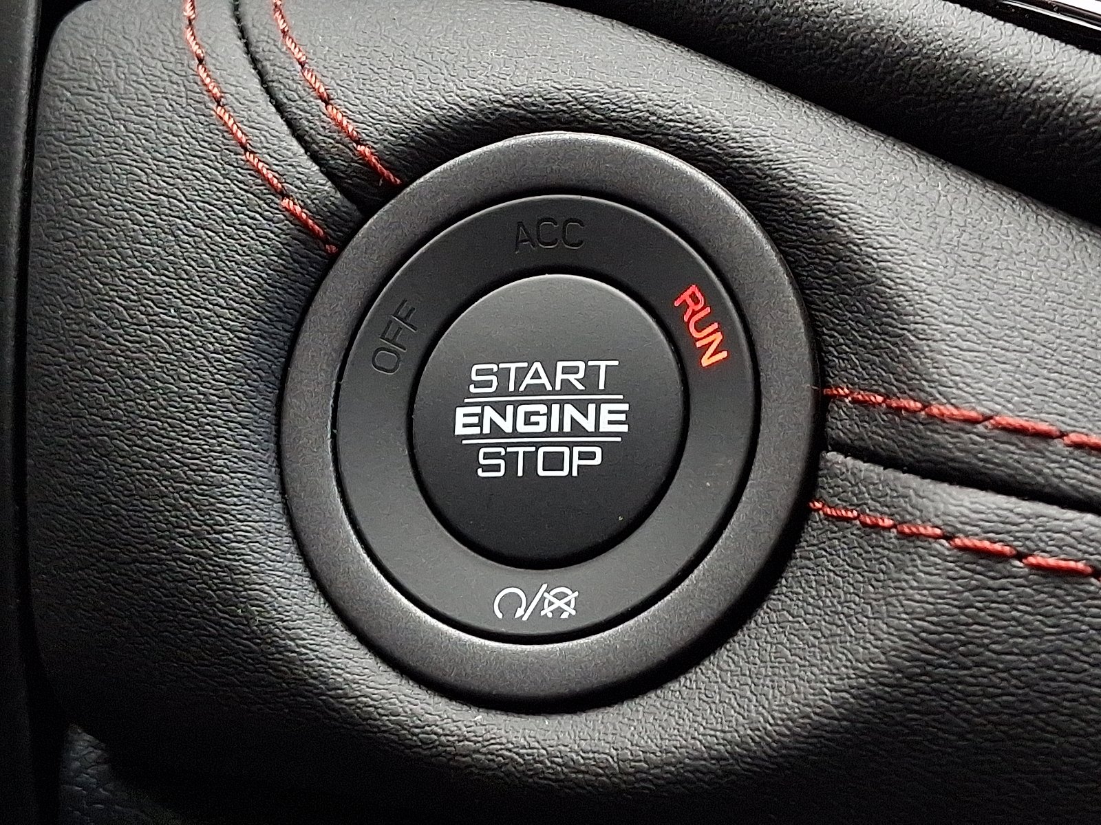 New 2026 Vapor Gray Exterior Paint Dodge GT Premium AWD HEMI V8 image 16