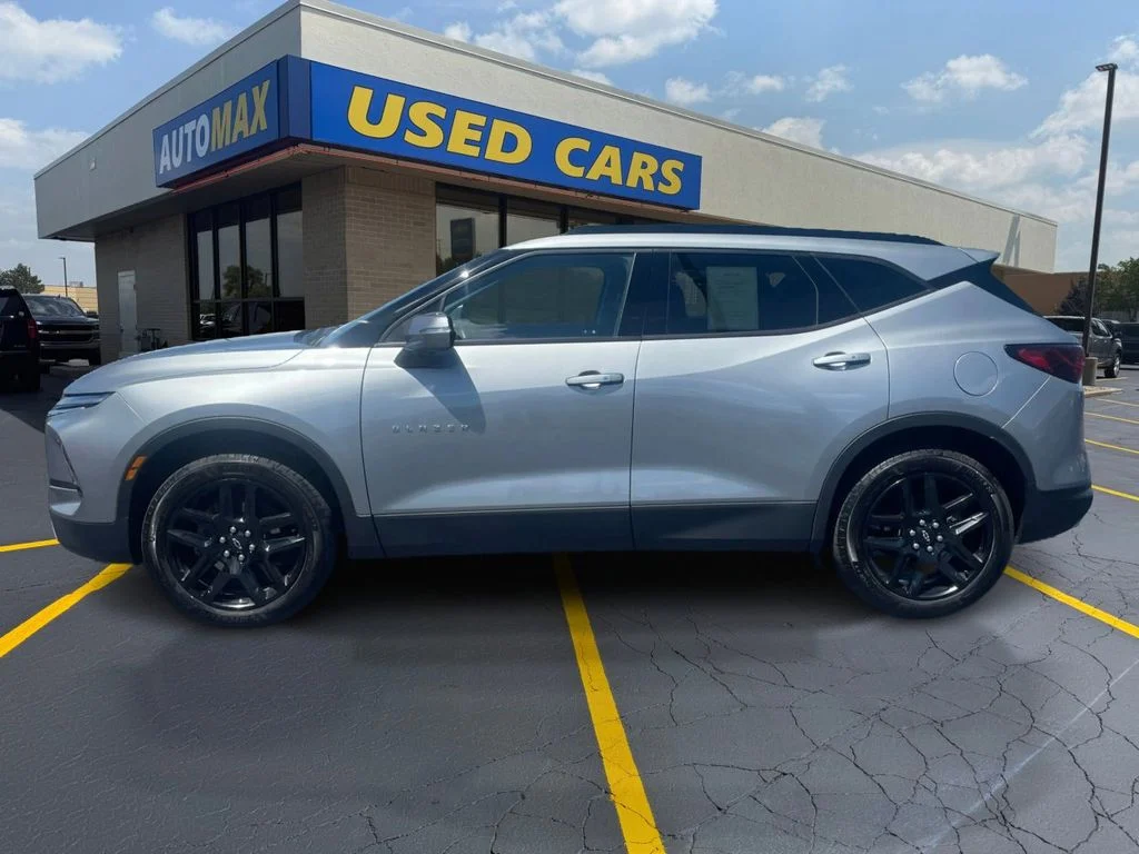 Used 2024 Sterling Gray Metallic Chevrolet LT image 8